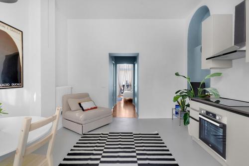 Design x3 Bilocale raffinato con ogni comfort — 4-Star Luxury Hotel in Milan, Italy