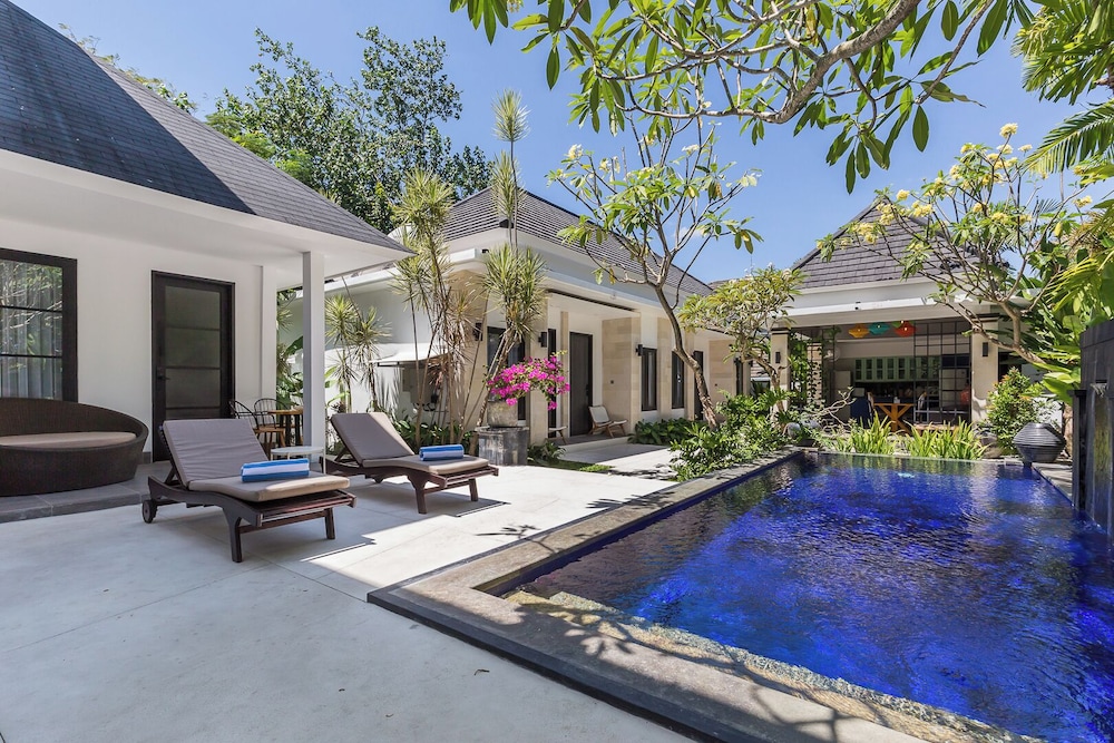 Deliu Villa Ayanna — 4-Star Luxury Hotel in Jimbaran, Indonesia