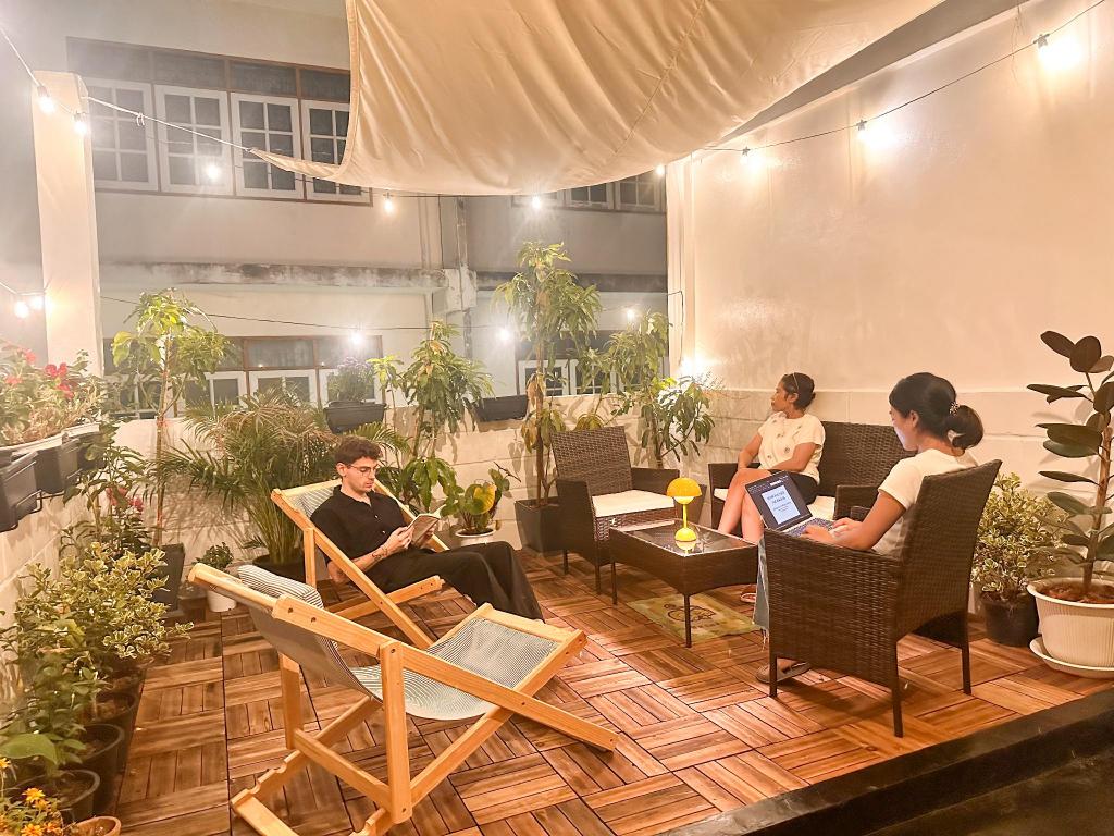 Bangkok Neighborhood Hostel