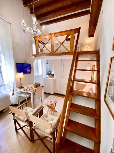 Acacia Firenze Abaco — 4-Star Luxury Hotel in Florence, Italy
