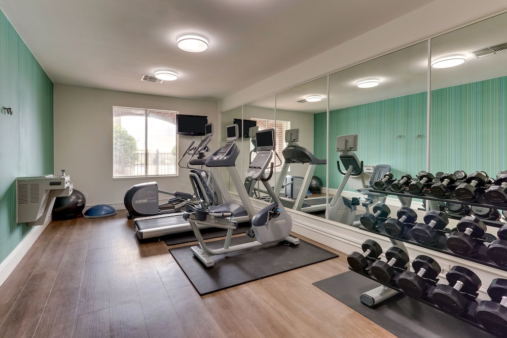 Holiday Inn Express & Suites Waxahachie by IHG - photo 26