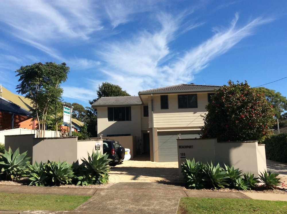 Beachport Bed and Breakfast — 4-Star Luxury Hotel in Port Macquarie, Australia