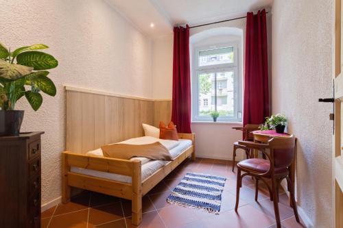 Gästezimmer I Einzelzimmer mit Gemeinschaftsbad und Gemeinschaftsküche Chemnitz in Chemnitz, Germany