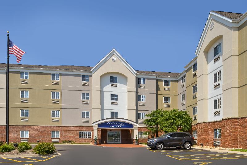 Candlewood Suites Bloomington Normal - photo 7