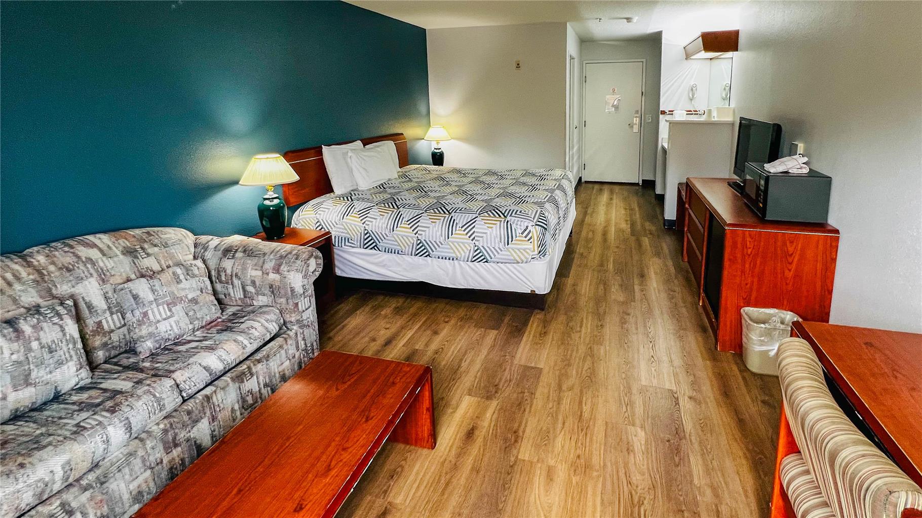 Studio 6 Suites Portland OR I 5 OHSU - photo 11