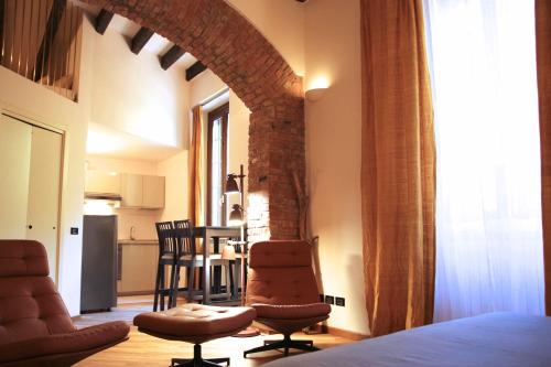 Loft Porta Romana Duomo — 4-Star Luxury Hotel in Milan, Italy