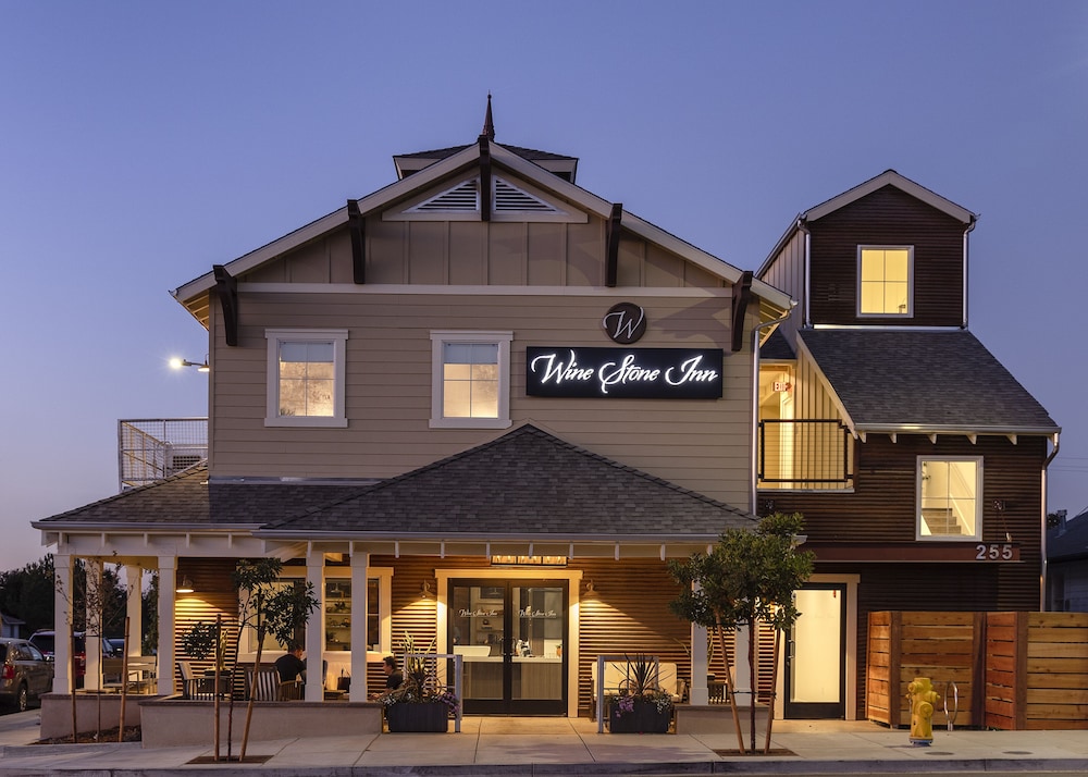Wine Stone Inn - photo 41