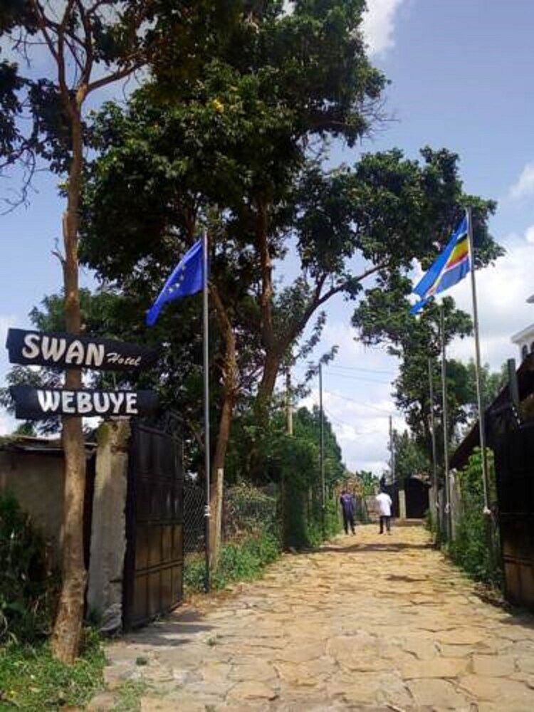 Swan Hotel — hotel in Webuye