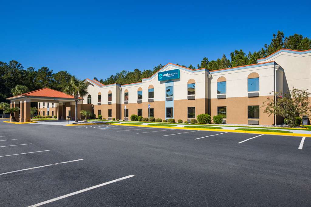 Clarion Pointe Hinesville Near Fort Stewart — hotel in Hinesville