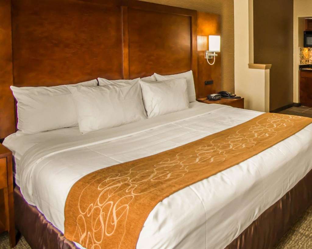 Quality Suites NYC Gateway - photo 11