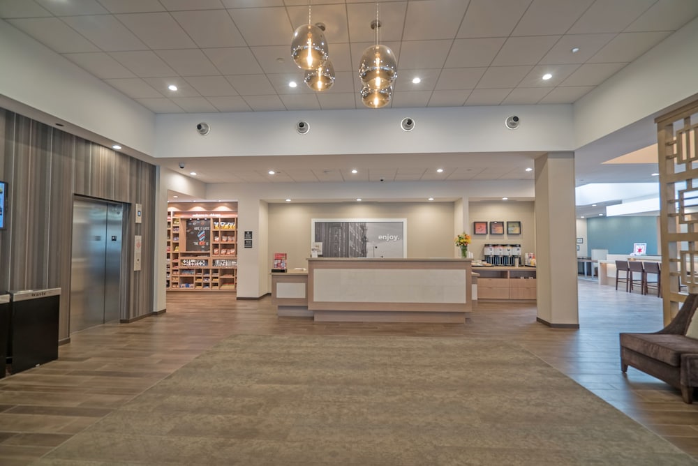 Hampton Inn Chicago North Loyola Station - photo 4