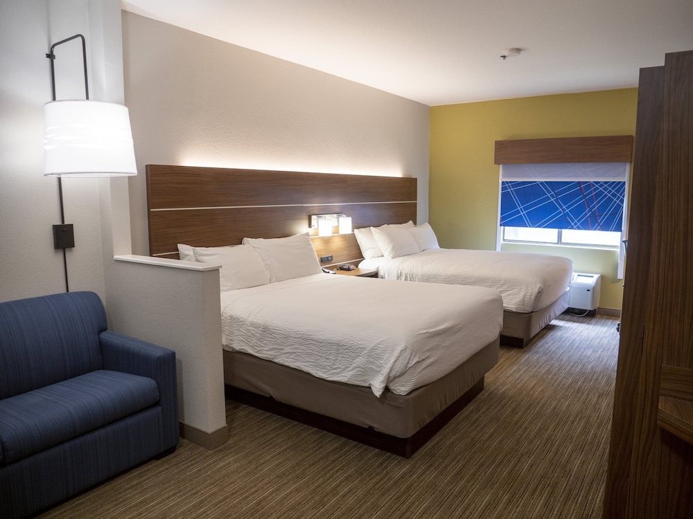 Holiday Inn Express & Suites Greenville Airport by IHG - photo 7