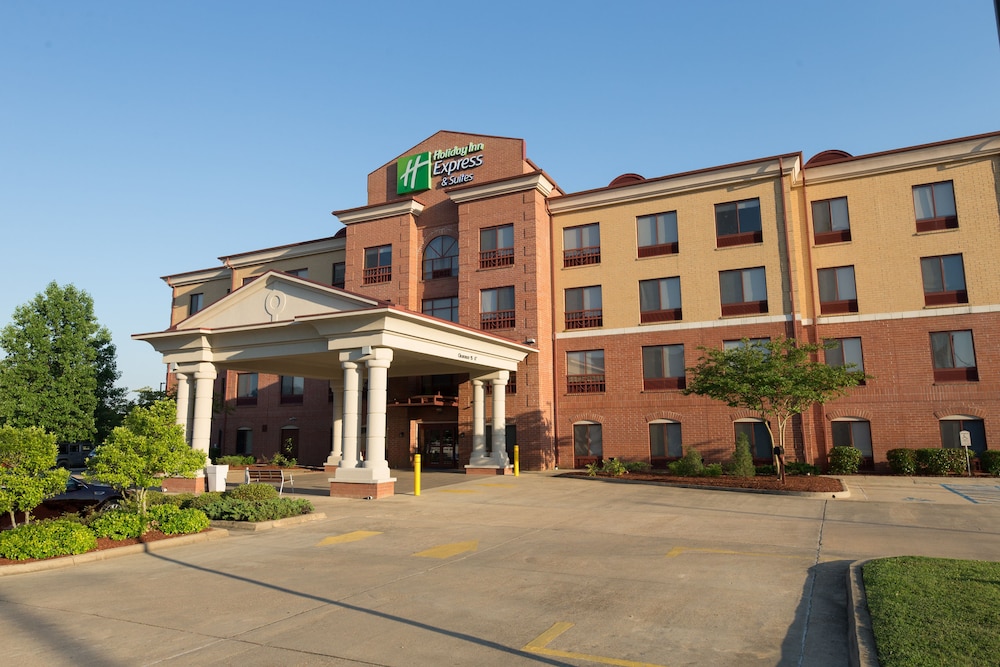 Holiday Inn Express Clinton by IHG in Clinton, United States
