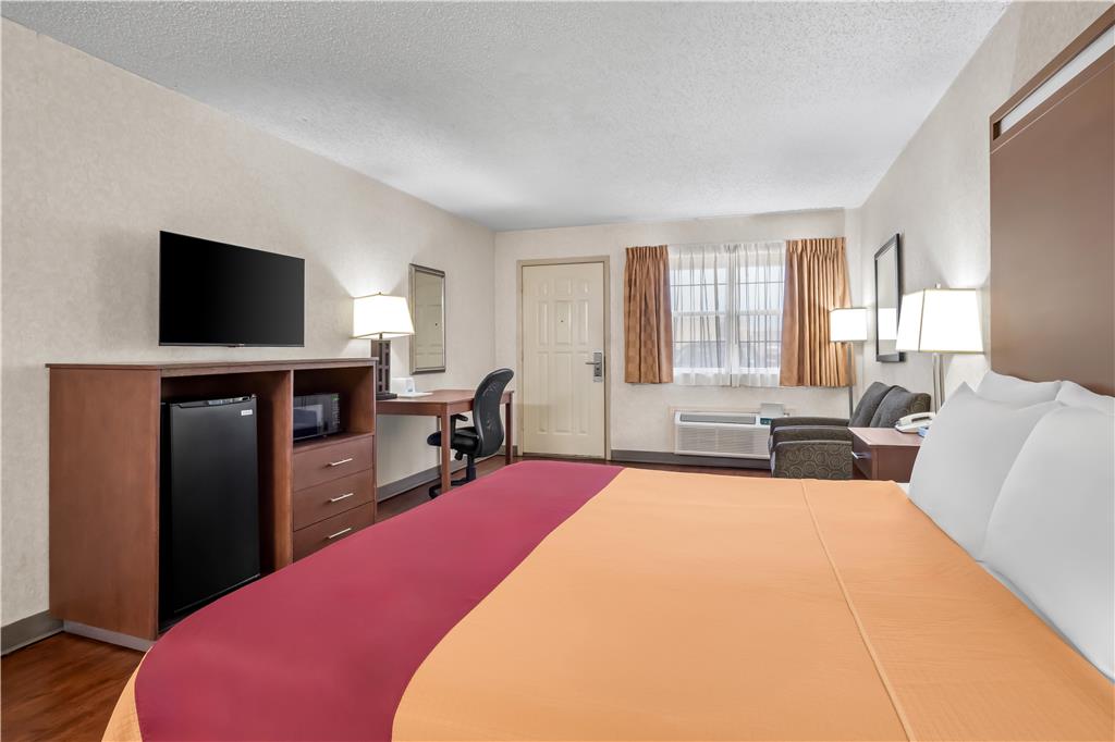 Americas Best Value Inn Midlothian Cedar Hill - photo 8
