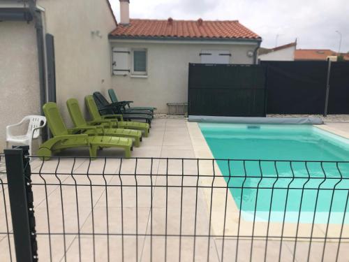 Villa charmante à Saint Georges de Didonne avec piscine privée. — 4-Star Luxury Hotel in Saint-Georges-De-Didonne, France