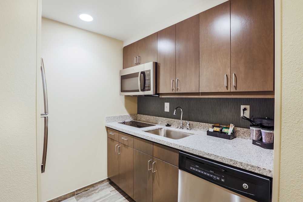 Homewood Suites by Hilton Charleston Historic District - photo 15