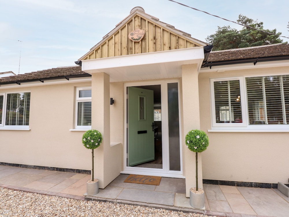Daisy Tree Cottage — 4-Star Luxury Hotel in Woodhall Spa, United Kingdom