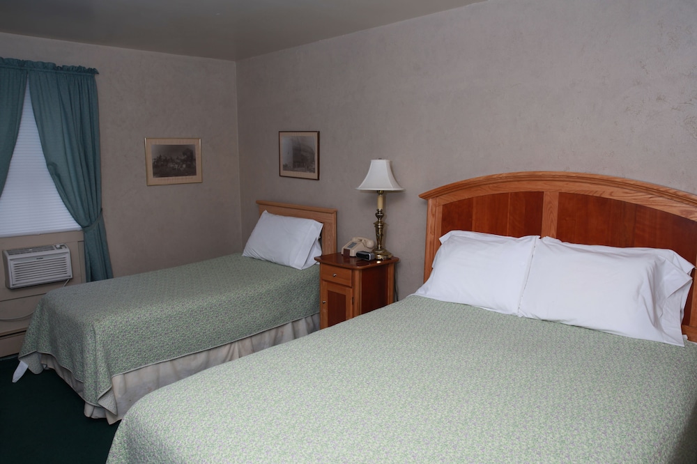 The Winter Inn - photo 13
