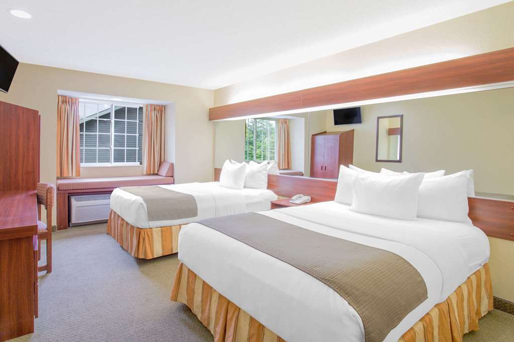 Microtel Inn & Suites By Wyndham Gassaway Sutton - photo 11