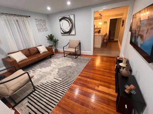 Charming Condo Near Gillette Stadium 20790260 — Sharon