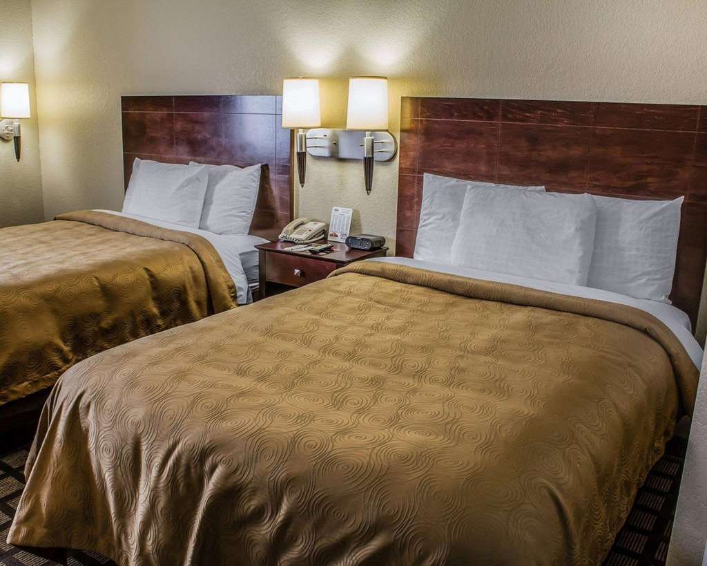 MainStay Suites Coralville Iowa City - photo 22