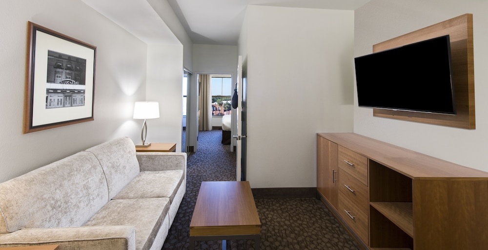 Holiday Inn Savannah Historic District by IHG - photo 12