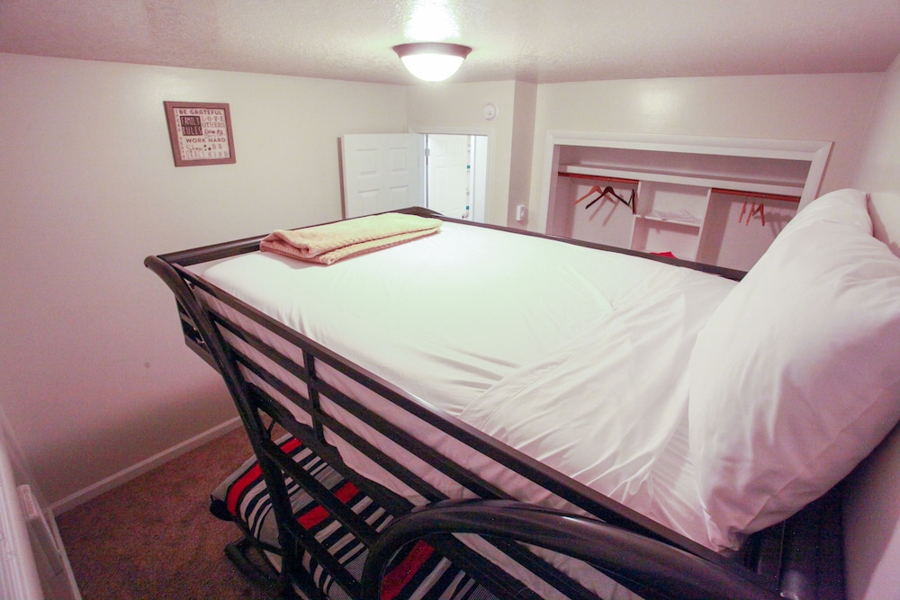 Kingston East - photo 14