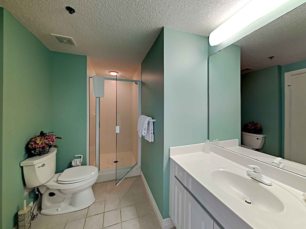 Beach Colony Resort East by Southern Vacation Rentals - photo 19