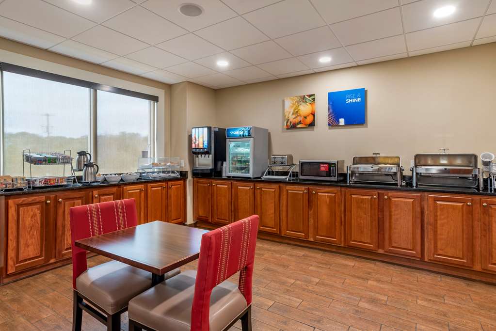 Comfort Suites Niceville Near Elgin Air Force Base - photo 44