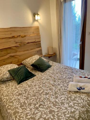 Le Cafe Creme Jardin Parking — hotel in Le Chambon-Sur-Lignon