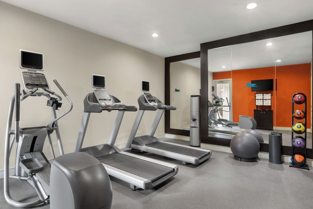 Addison Suites - photo 24