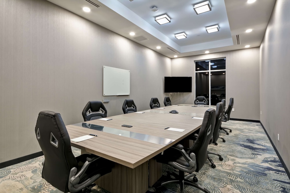 Homewood Suites by Hilton Conroe - photo 38