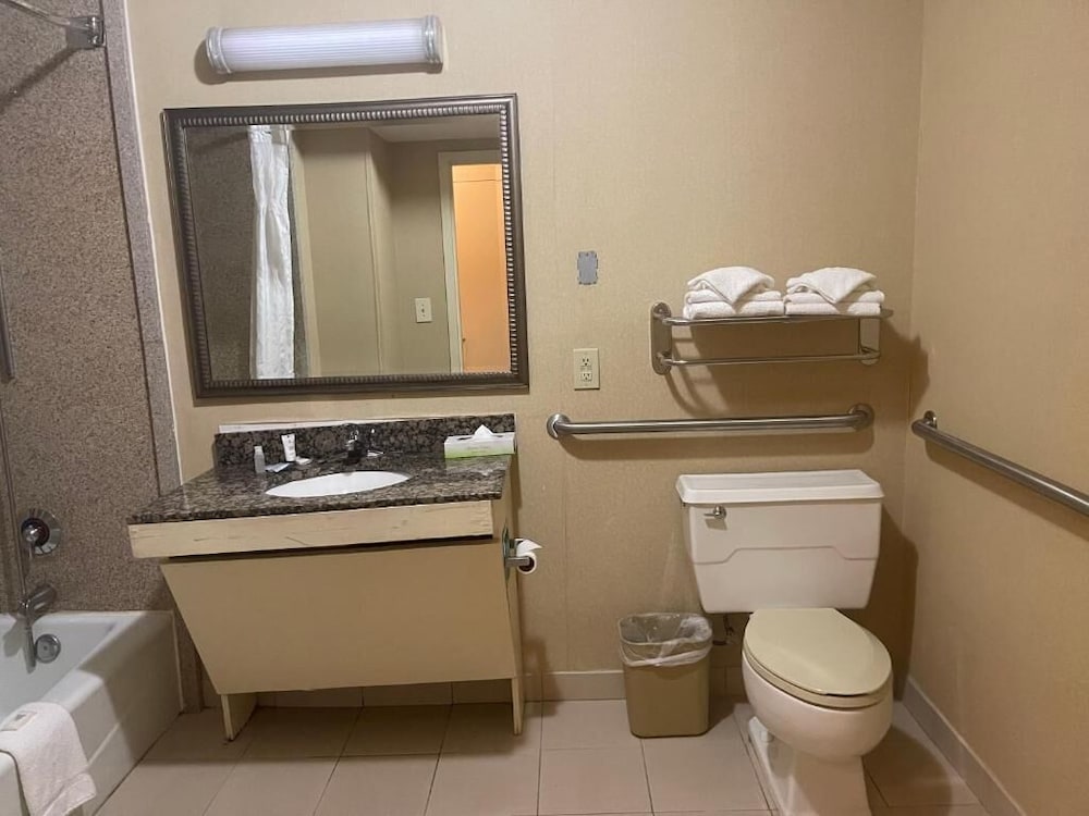 Budgetel Inn & Suites Atlanta - photo 22