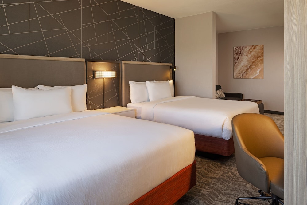SpringHill Suites by Marriott Turlock - photo 5