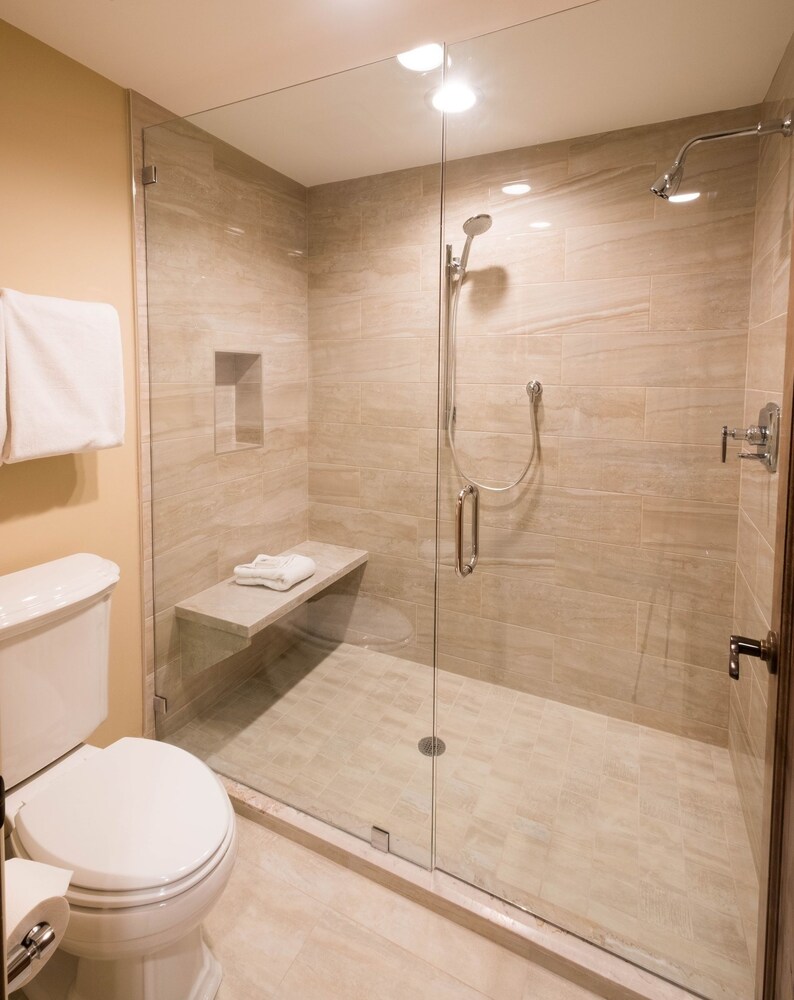 Three Bedroom Suite 3 Apartment Hotel by Redawning - photo 14