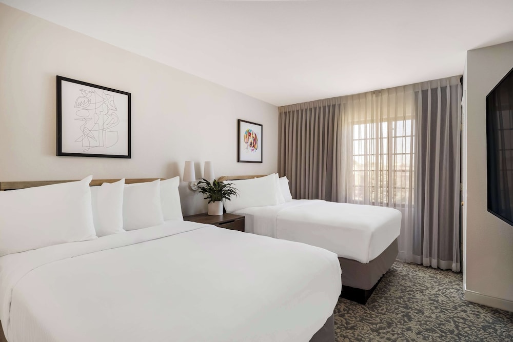 Sonesta ES Suites Portland Vancouver 41st Street - photo 10