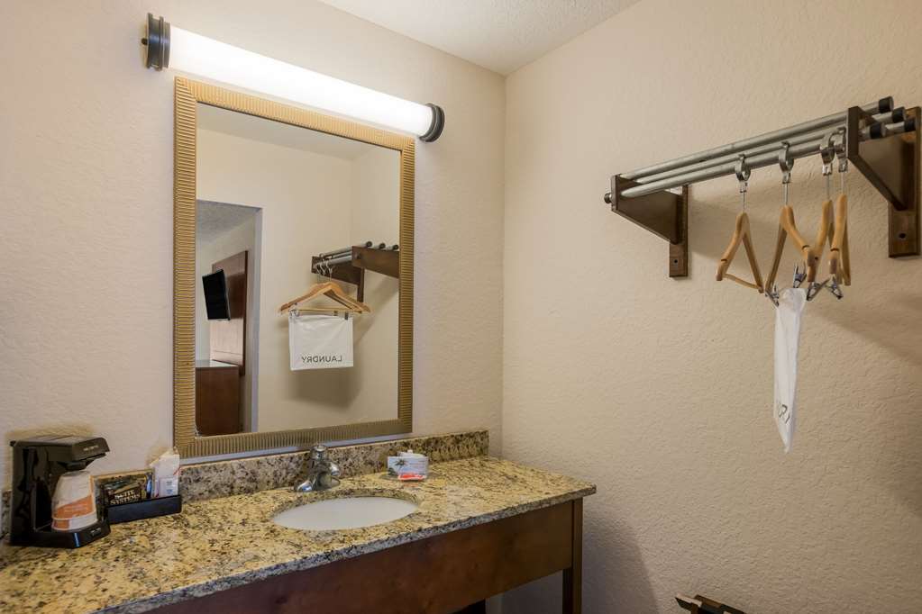 Econo Lodge Vidalia - photo 14