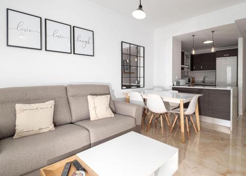 Small Oasis 2375 Sea View — 4-Star Luxury Hotel in Manilva, Spain