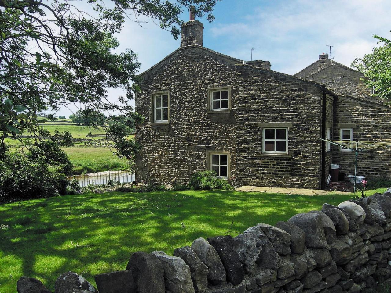 Low Mill Cottage — 4-Star Luxury Hotel in Grassington, United Kingdom