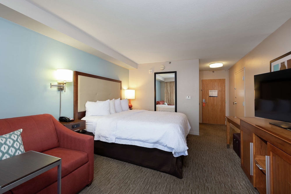 Hampton Inn & Suites Austin Airport - photo 18