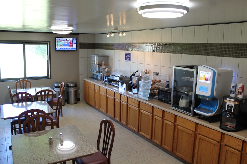 Columbus Inn - photo 26