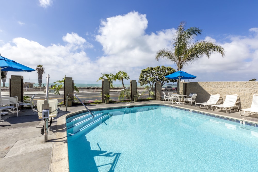 Capistrano Surfside Inn - photo 17
