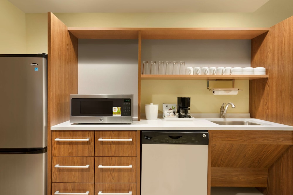 Home2 Suites by Hilton Middleburg Heights Cleveland - photo 12