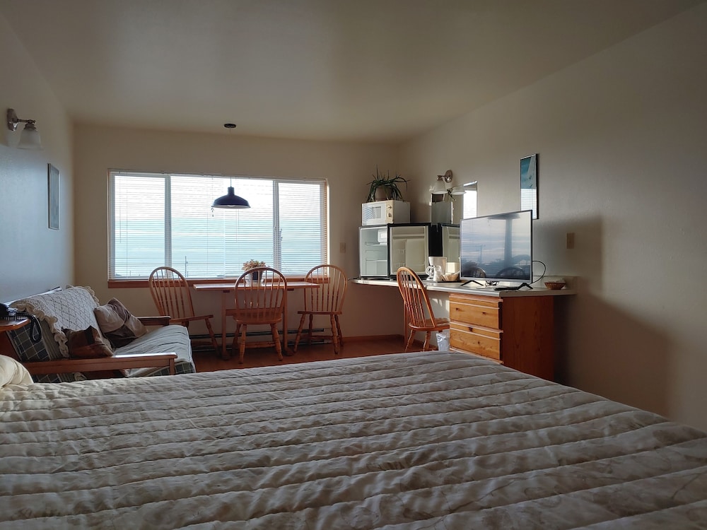 The Dublin House Motel - photo 27
