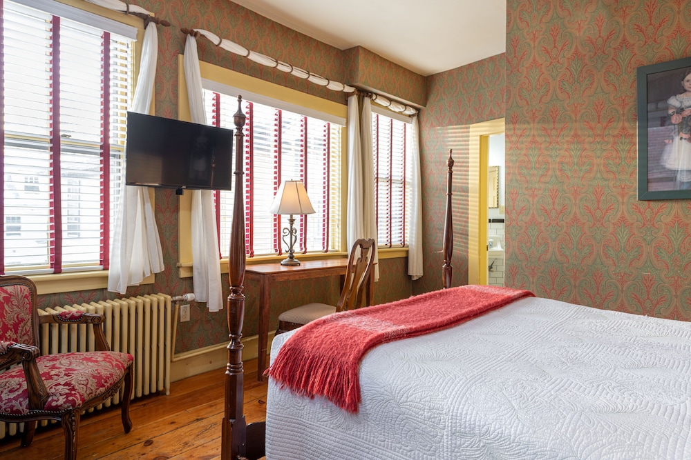 Norwich Inn - photo 19