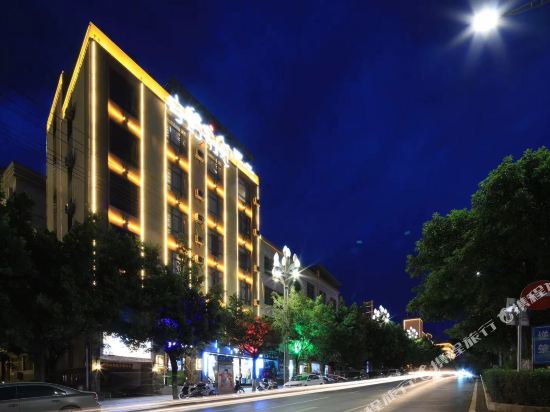 Qiaojia white crane Inn in Xinhua, People's Republic of China