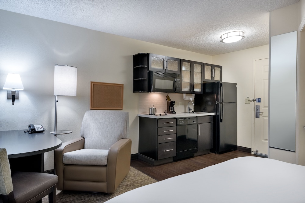 Candlewood Suites Lake Mary by IHG - photo 15