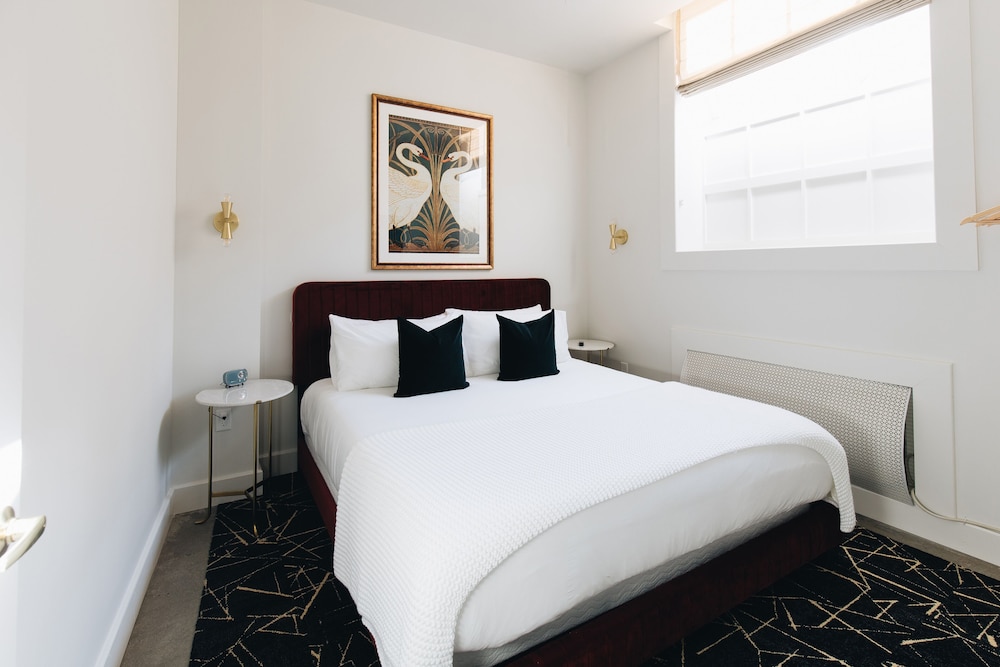 The Bellwether Hotel - photo 44