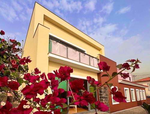 Casa dos Arrifes Villa with Ocean view and private Garden — 4-Star Luxury Hotel in Funchal, Portugal