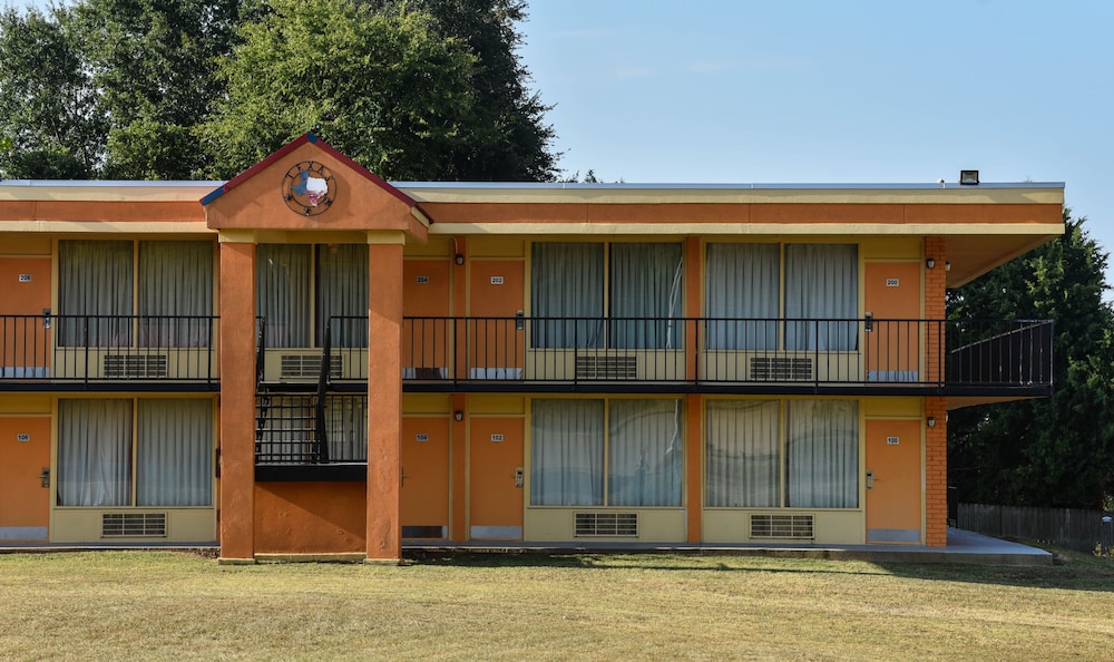 Homeplace Inn - photo 40